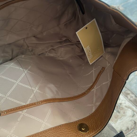 MICHAEL Michael Kors Women's Brown Fulton Large Leather Hobo Shoulder Bag NWT - Picture 8 of 12